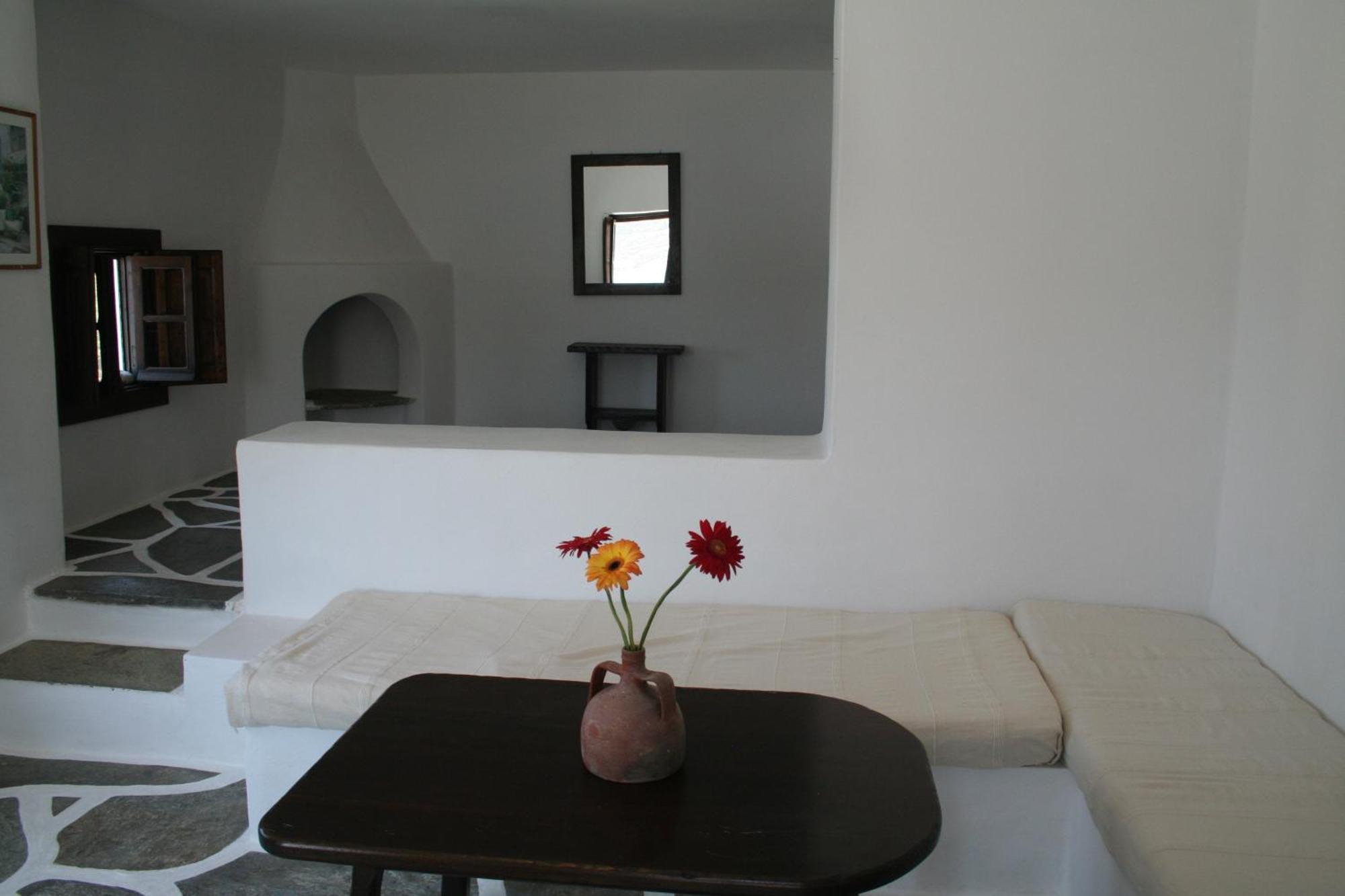 Petra Holiday Village Chora  Room photo